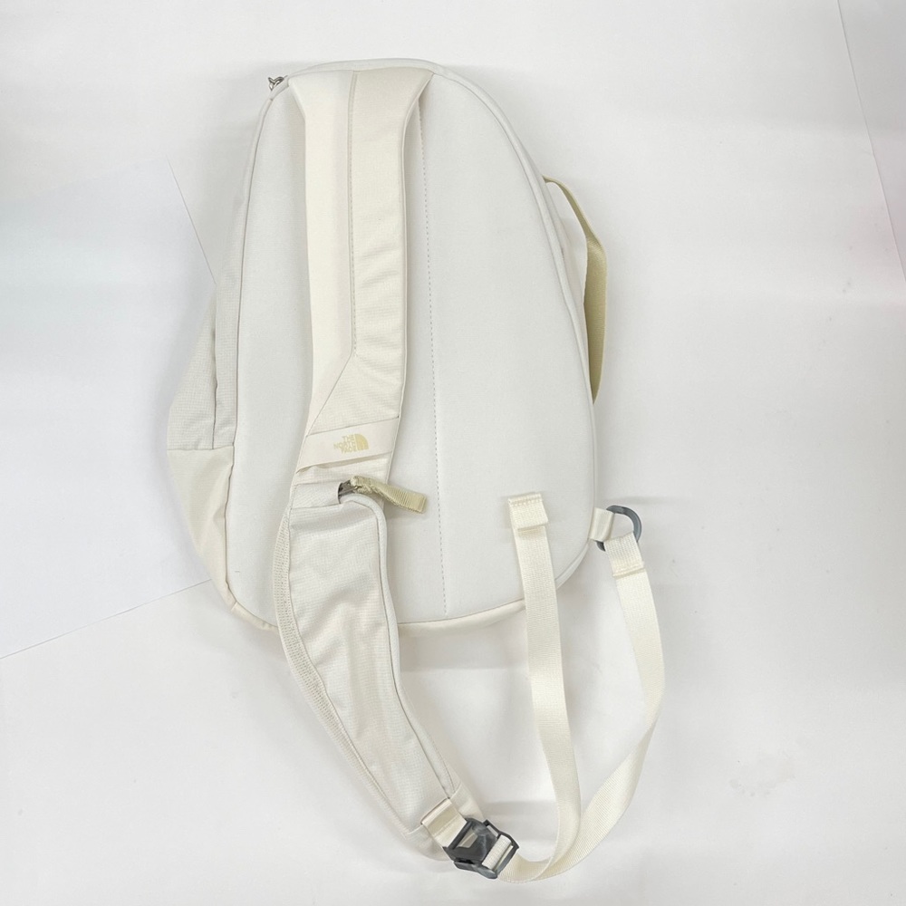 The North Face Women’s Isabella Sling Bag Gardenia White Dark Heather Gravel NWT - Picture 2 of 3
